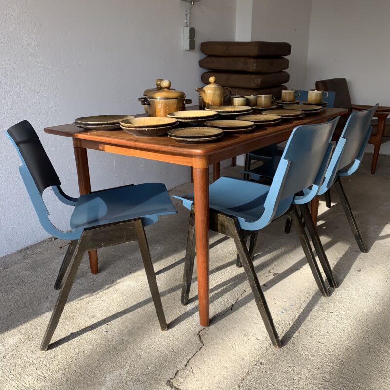 4er Set Stapelstühle Roland Rainer Modell P7